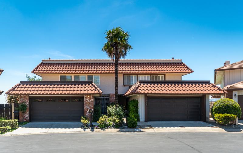 La Cañada Flintridge property located at 766 Galaxy Heights Drive