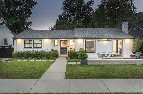 1251 Oak Circle Drive, Glendale Photo